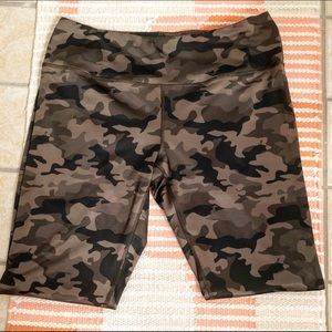 Camo Exercise Pants (Women’s)